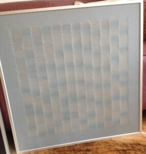 82- In a mist (verlopend blauw)